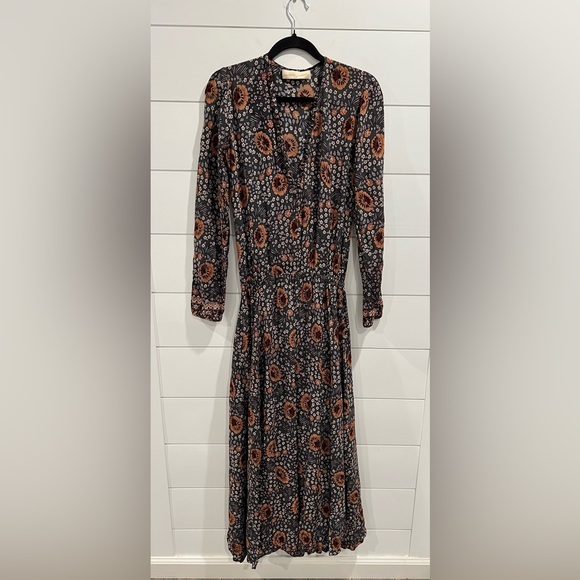 Natalie Martin Dresses & Skirts - Natalie Martin vintage flowers maxi dress